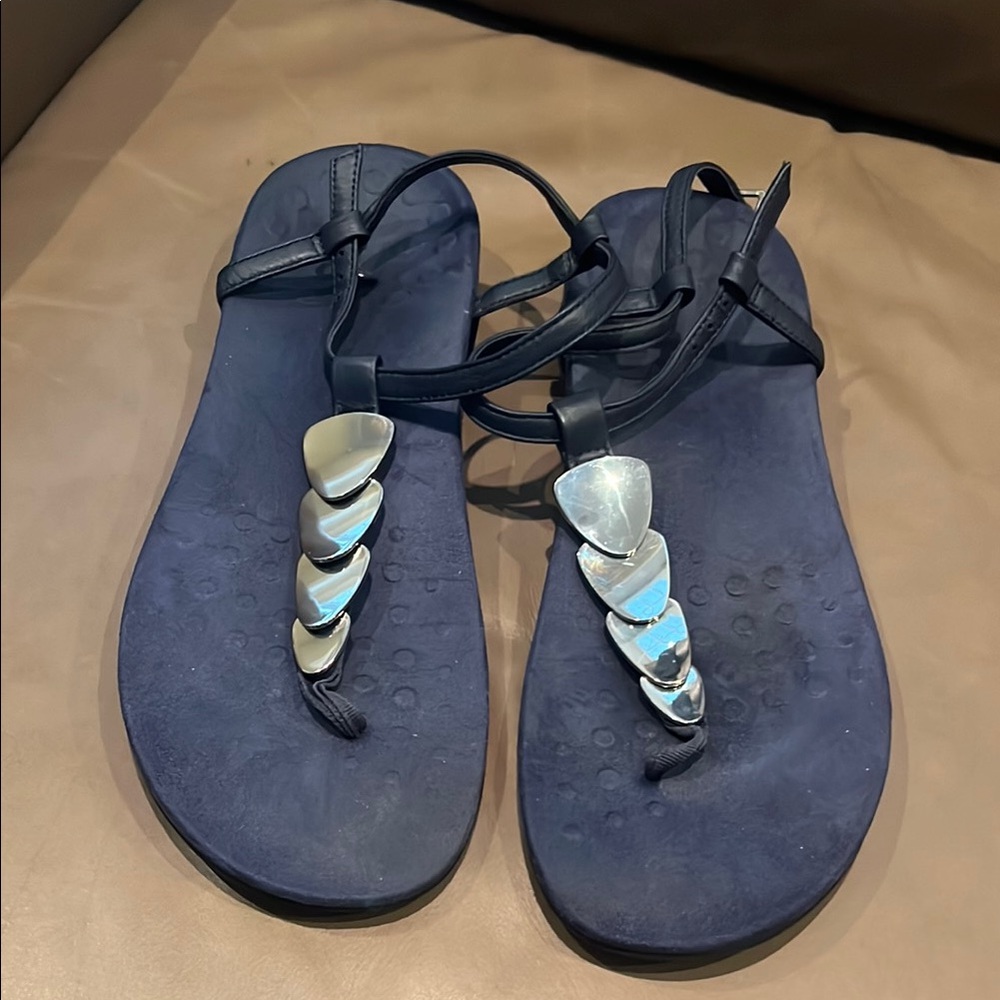 Vionic Blue and Silver T-Strap Sandals